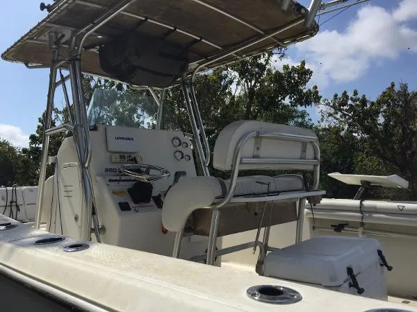Slide: The Image of Sea Fox 256 CENTER CONSOLE 2009 - 3