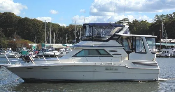 Slide: The Image of Sea Ray 410 Aft Cabin 1987 - 0