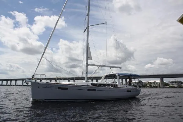 Slide: The Image of Beneteau Oceanis 41 2012 - 9