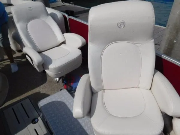 Slide: The Image of Premier Marine 250 Intrigue Tritoon 2012 - 4