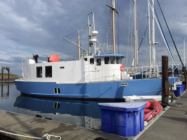 Slide: The Image of Bruce Roberts 52 Pilothouse 2000 - 0