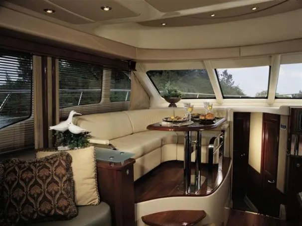 Slide: The Image of Sea Ray 500 Sedan Bridge 2005 - 2