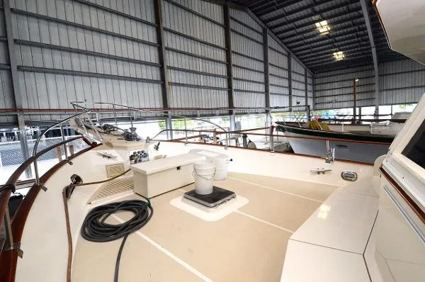 Slide: The Image of Grand Banks 58' CLASSIC 1990 - 10