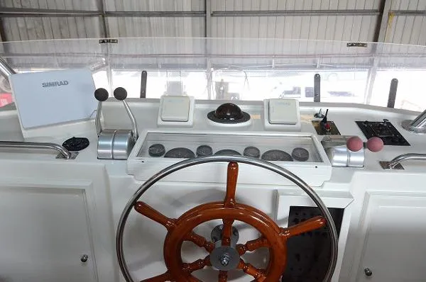 Slide: The Image of Grand Banks 58' CLASSIC 1990 - 8