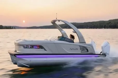 The Image of Avalon Excalibur Carbon Series Elite Windshield - 27 FT w/ 425HP Mercury! 2026 - 1