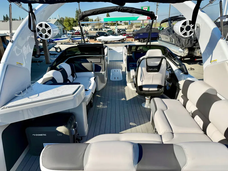 Slide: The Image of Avalon Excalibur Carbon Series Elite Windshield - 27 FT w/ 425HP Mercury! 2026 - 9