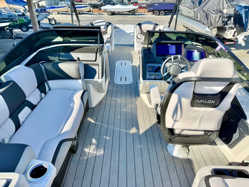 Slide: The Image of Avalon Excalibur Elite Windshield - 27 FT w/ 425HP Mercury! 2026 - 10