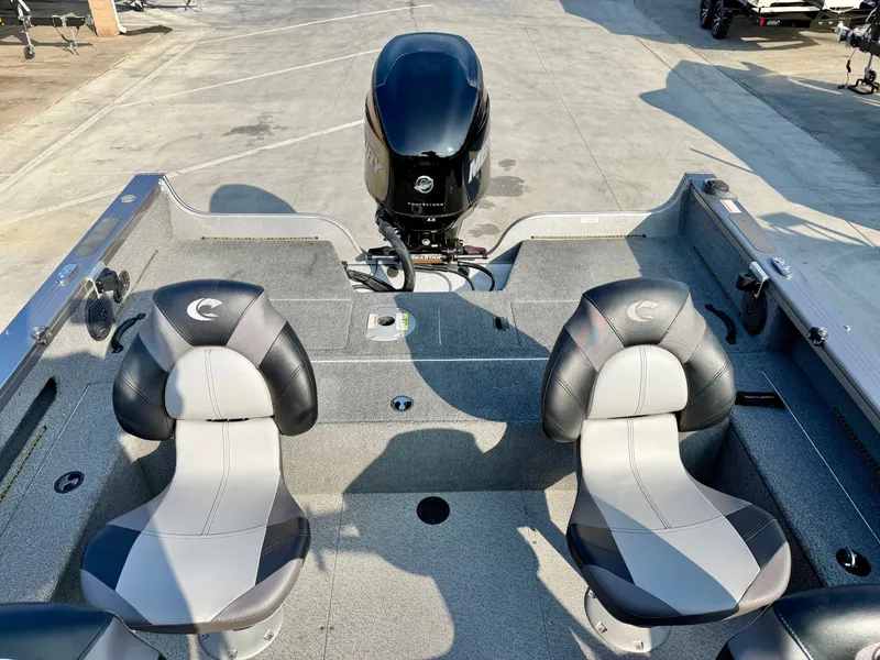 Slide: The Image of Crestliner 1950 Fish Hawk Walk-through w/ 175HP Mercury! 2018 - 12