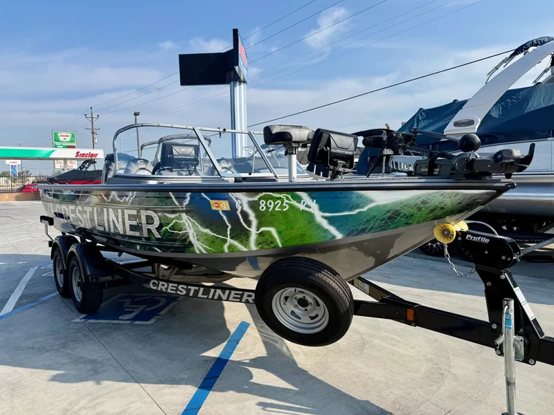 Slide: The Image of Crestliner 1950 Fish Hawk Walk-through w/ 175HP Mercury! 2018 - 4