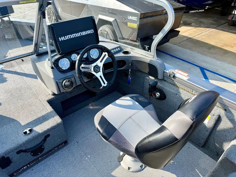 Slide: The Image of Crestliner 1950 Fish Hawk Walk-through w/ 175HP Mercury! 2018 - 7