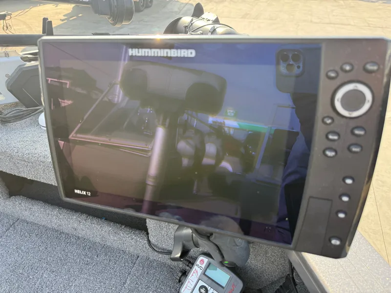 Slide: The Image of Crestliner 1950 Fish Hawk Walk-through w/ 175HP Mercury! 2018 - 9