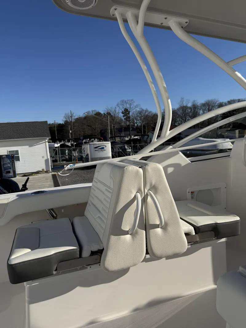 Slide: The Image of Edgewater 248CX Crossover 2026 - 19