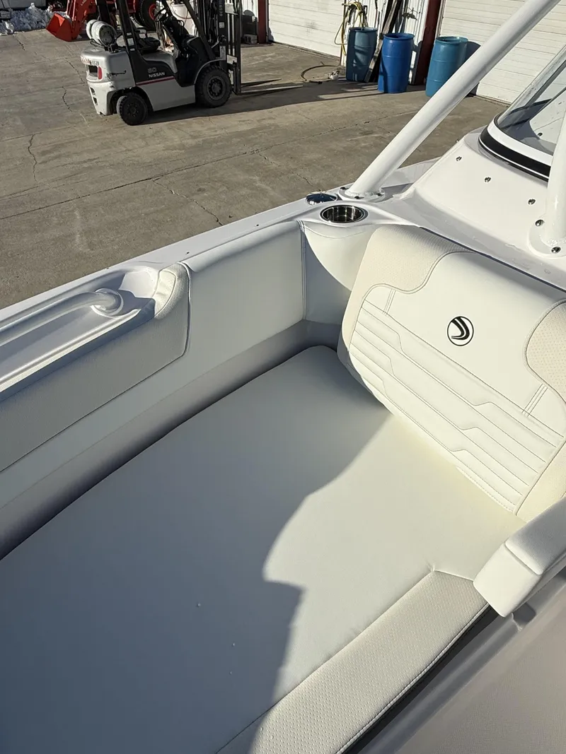 Slide: The Image of Edgewater 248CX Crossover 2026 - 22