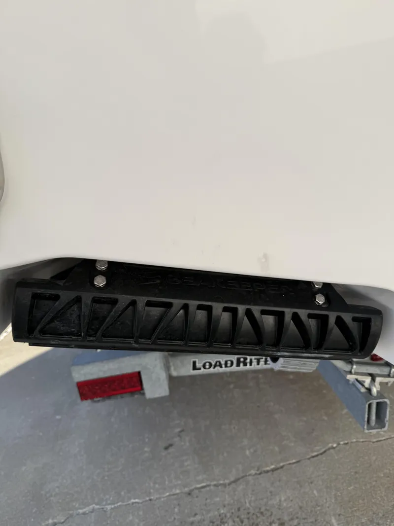 Slide: The Image of Edgewater 248CX Crossover 2026 - 4