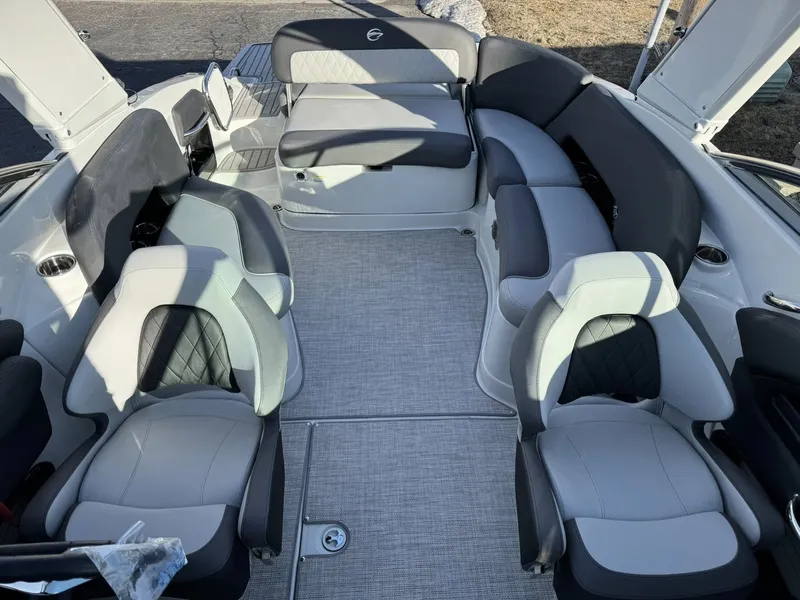 Slide: The Image of Crownline Boats 288 SS 2026 - 7