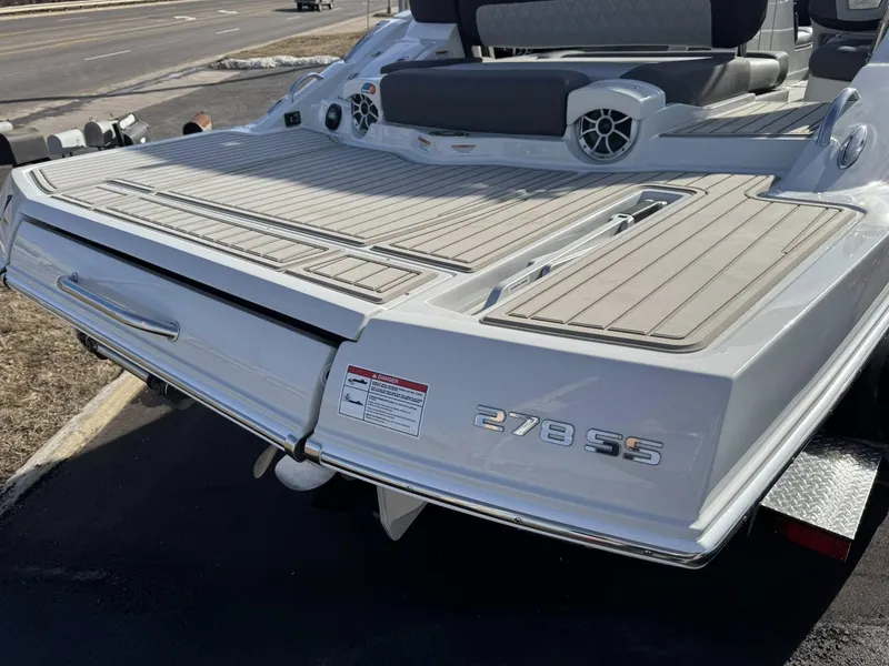 Slide: The Image of Crownline Boats 278 SS 2026 - 14