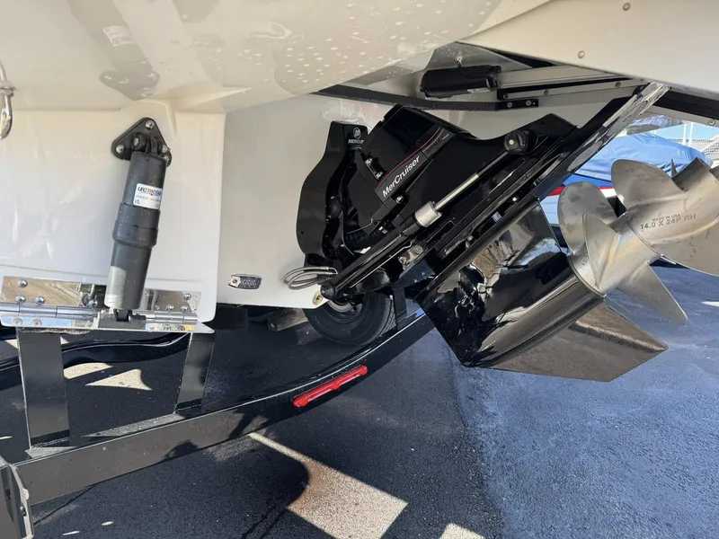 Slide: The Image of Crownline Boats 278 SS 2026 - 3