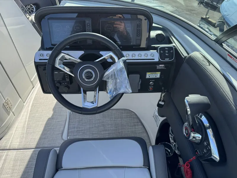 Slide: The Image of Crownline Boats 278 SS 2026 - 37