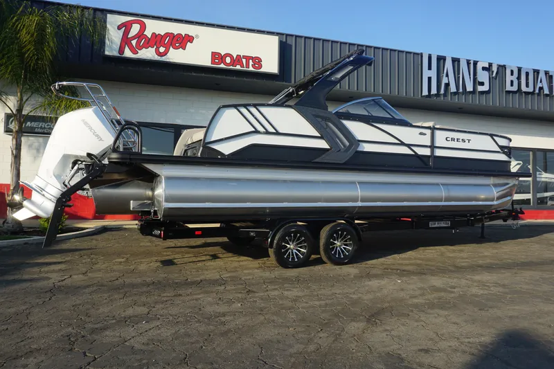 Slide: The Image of Crest Continental 260 SLS 2026 - 29