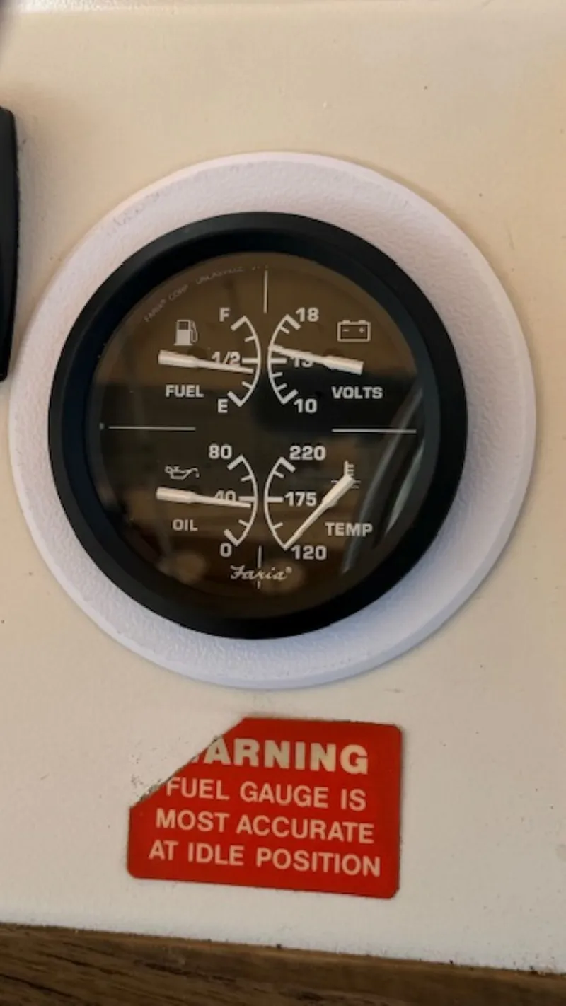 Slide: The Image of Mainship Pilot 34 2000 - 12