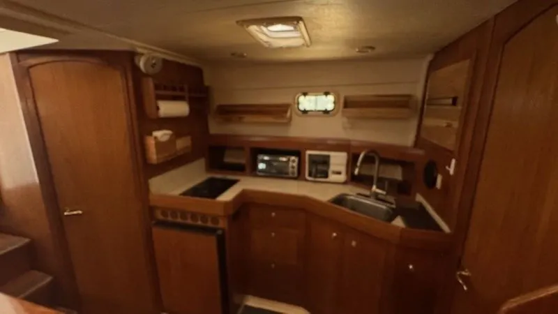 Slide: The Image of Mainship Pilot 34 2000 - 15