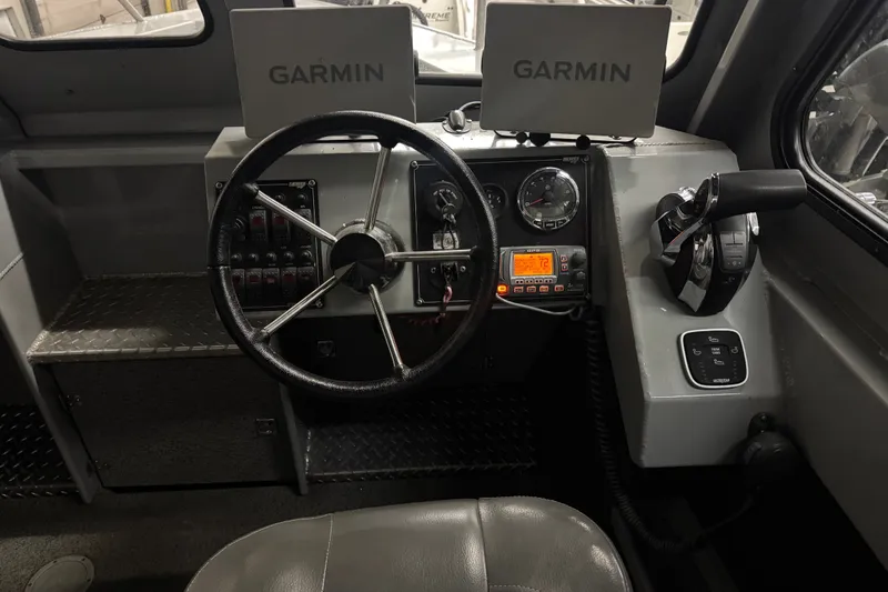 Slide: The Image of 2019 Hewescraft 220 Ocean Pro ET Hard Top dashboard with Garmin navigation system. - 27