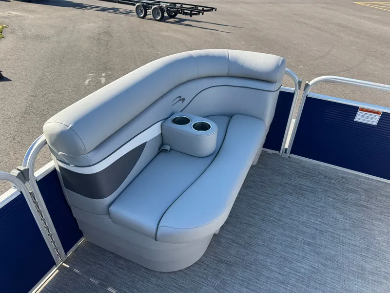 Slide: The Image of Bennington 20SLV 2020 - 11