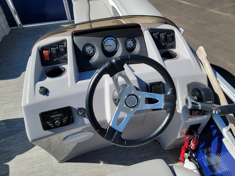 Slide: The Image of Bennington 20SLV 2020 - 18