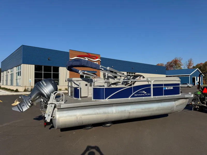 Slide: The Image of Bennington 20SLV 2020 - 4