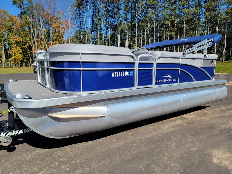 Slide: The Image of Bennington 20SLV 2020 - 5