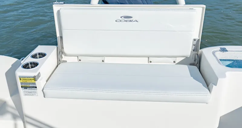 Slide: The Image of Cobia 220 Dual Console 2026 - 23