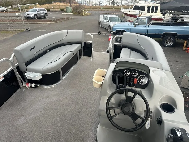 Slide: The Image of Lowe Ultra 180 Cruise 2022 - 6