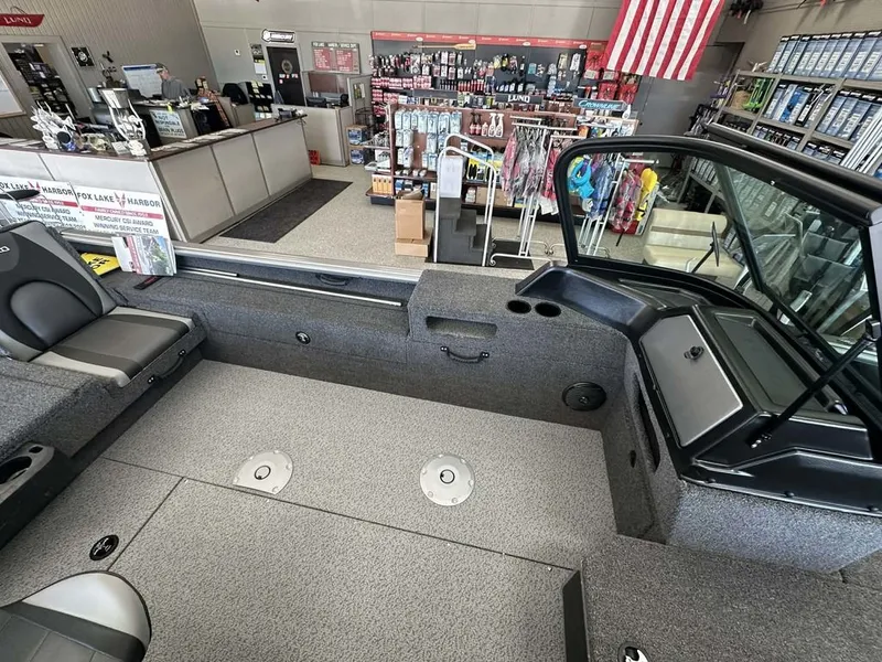 Slide: The Image of Lund 1875 Impact XS Sport 2026 - 10