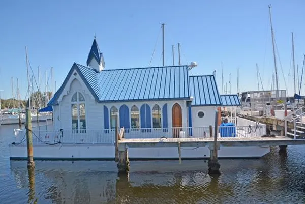 Slide: The Image of Custom Floating Home or Office 2004 - 0