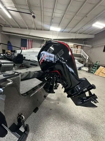 Slide: The Image of Crestliner 1750 Hawk Walk Through 2024 - 15