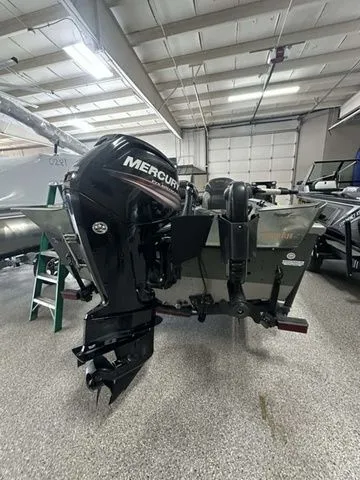 Slide: The Image of Lund Pro Guide 1875 2019 - 12