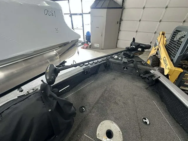 Slide: The Image of Lund Pro Guide 1875 2019 - 4