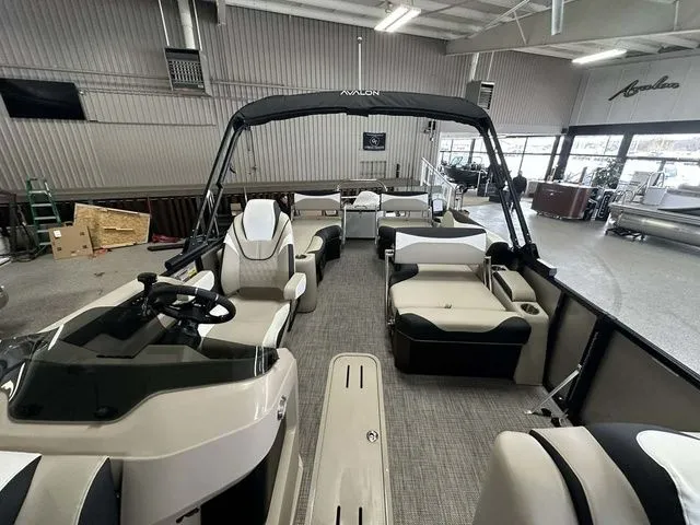 Slide: The Image of Avalon LSZ Quad Lounge Shift - 23' 2026 - 6