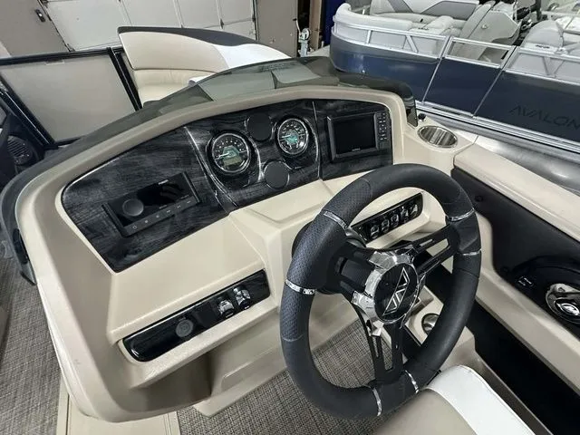 Slide: The Image of Avalon LSZ Quad Lounge Shift - 23' 2026 - 8