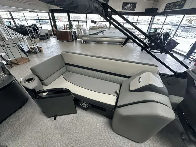 Slide: The Image of Avalon Catalina Quad Lounger 23 FT 2026 - 13