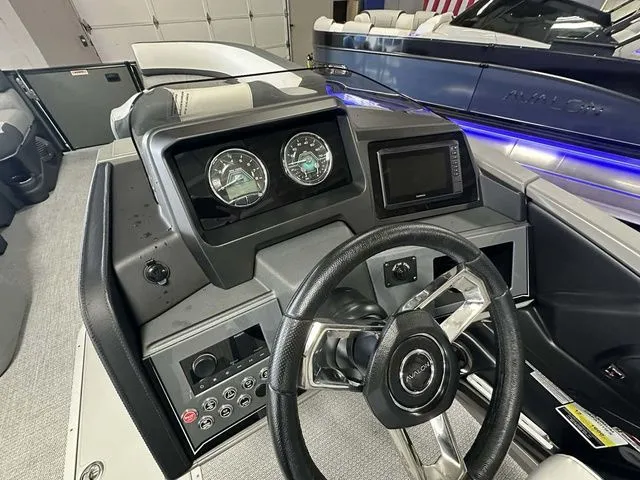 Slide: The Image of Avalon Catalina Quad Lounger 23 FT 2026 - 8