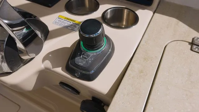 Slide: The Image of Boston Whaler 350 Realm 2019 - 16