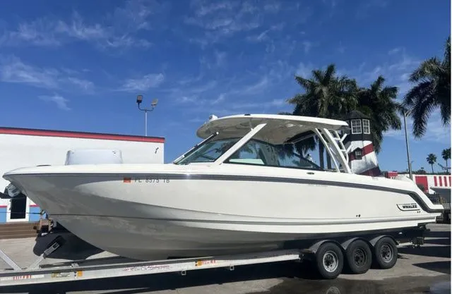 The Image of Boston Whaler 320 Vantage 2022 - 1