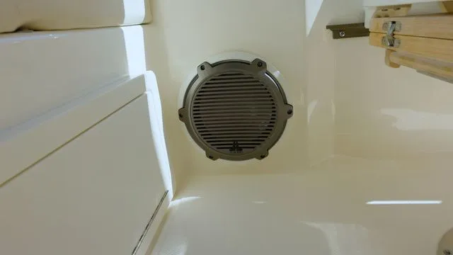 Slide: The Image of Boston Whaler 325 Conquest 2023 - 16