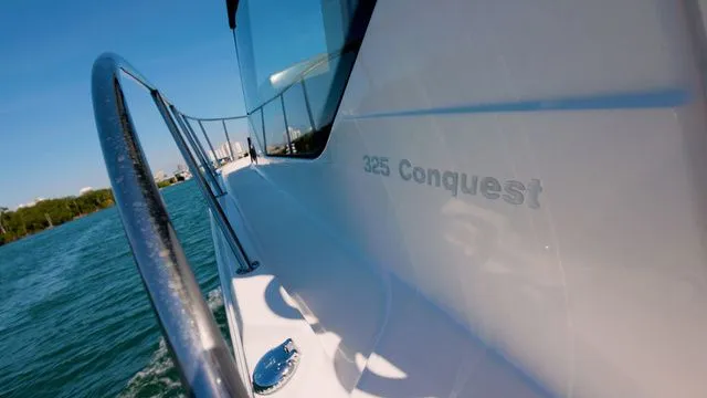 Slide: The Image of Boston Whaler 325 Conquest 2023 - 5
