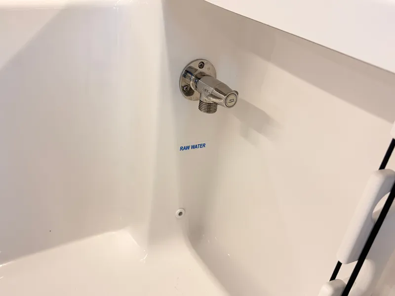 Slide: The Image of Tidewater 2410 Bay Max 2026 - 20