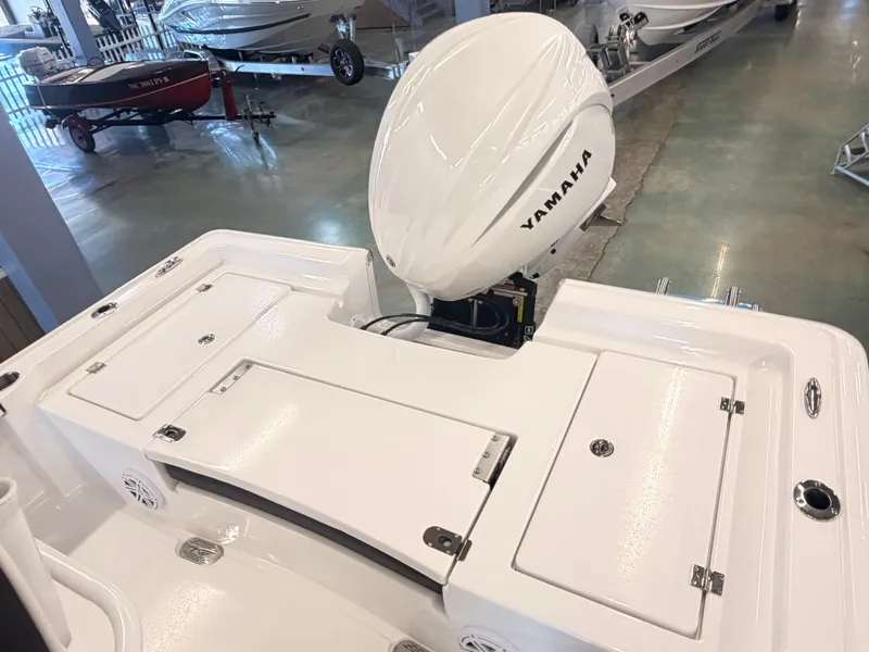 Slide: The Image of Tidewater 2410 Bay Max 2026 - 7