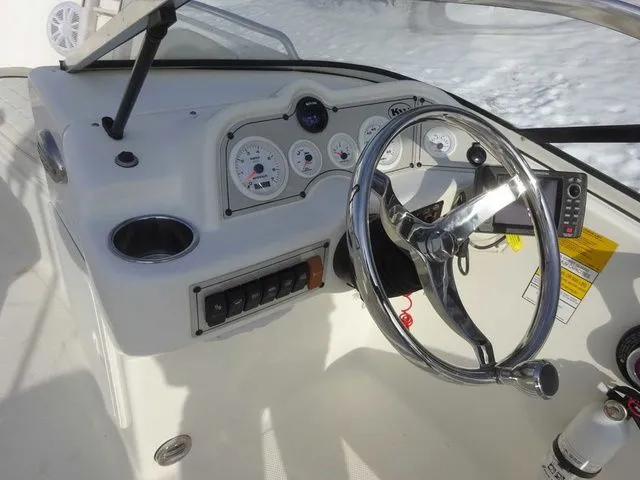 Slide: The Image of Key West 186 Dual Console 2011 - 10