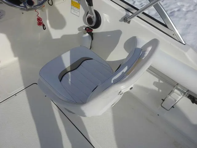 Slide: The Image of Key West 186 Dual Console 2011 - 5