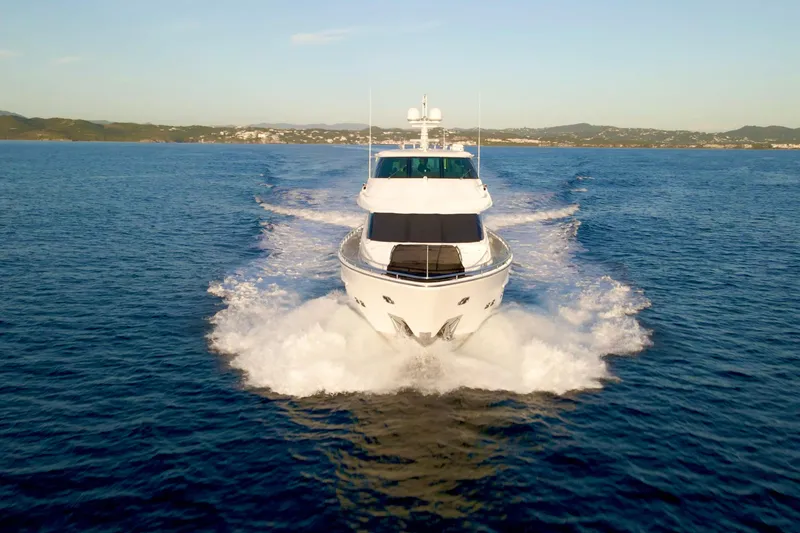 Slide: The Image of Luxury Horizon E88 yacht cruising on open sea, 2011 model. - 6